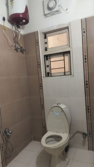 Bathroom in 3 BHK Apartment at Banjara Hills – for Rent