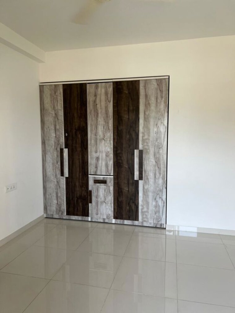 Master Bedroom, godrej-emerald 2 Bedroom 990 Sq.Ft. Apartment In Ghodbunder Road Thane 10459088