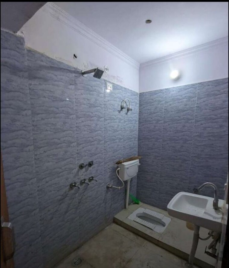Bathroom, xu 2 greater noida 2 Bedroom 1450 Sq.Ft. Independent House In Xu 2 Greater Noida Greater Noida 10459099