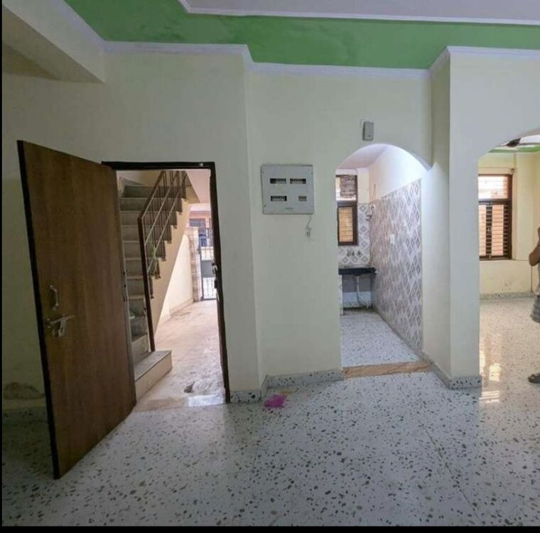  Parking, xu 2 greater noida 2 Bedroom 1450 Sq.Ft. Independent House In Xu 2 Greater Noida Greater Noida 10459099