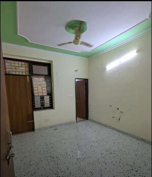 Room in 2 BHK Independent House at Xu 2 Greater Noida – for Rent