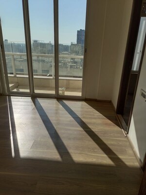 Room in 3 BHK Apartment at Omkar Alta Monte, Malad East – for Sale