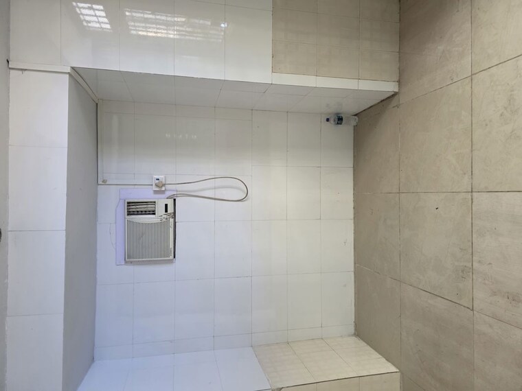Bathroom, bonny-plaza Commercial Office Space 400 Sq.Ft. In Andheri West Mumbai 10459111
