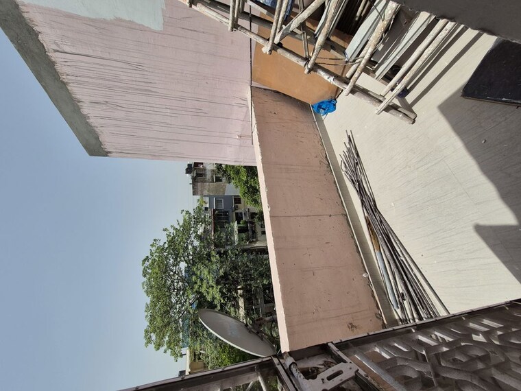Balcony, mayur vihar 2.5 Bedroom 850 Sq.Ft. Apartment In Mayur Vihar Delhi 10459109