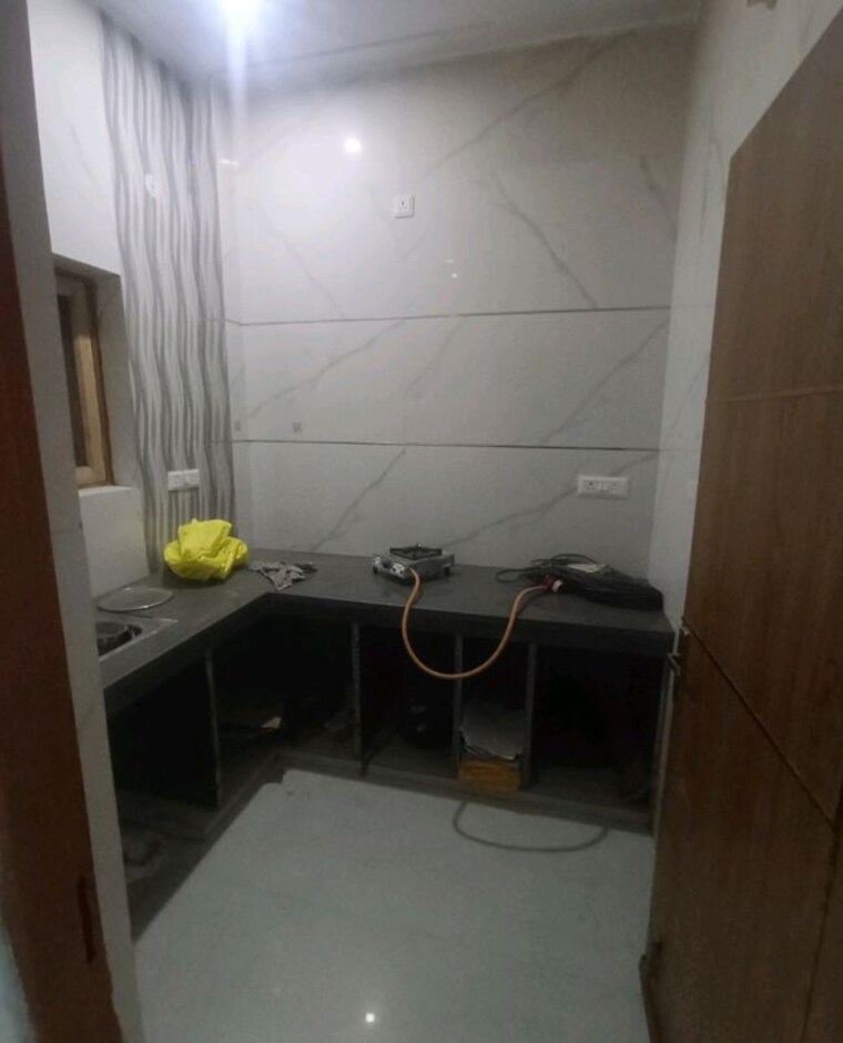 Bathroom, theta ii greater noida 2 Bedroom 100 Sq.Ft. Builder Floor In Theta Ii Greater Noida Greater Noida 10459105