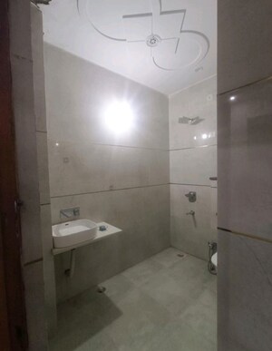 Bathroom in 2 BHK Builder Floor at Theta Ii Greater Noida – for Rent