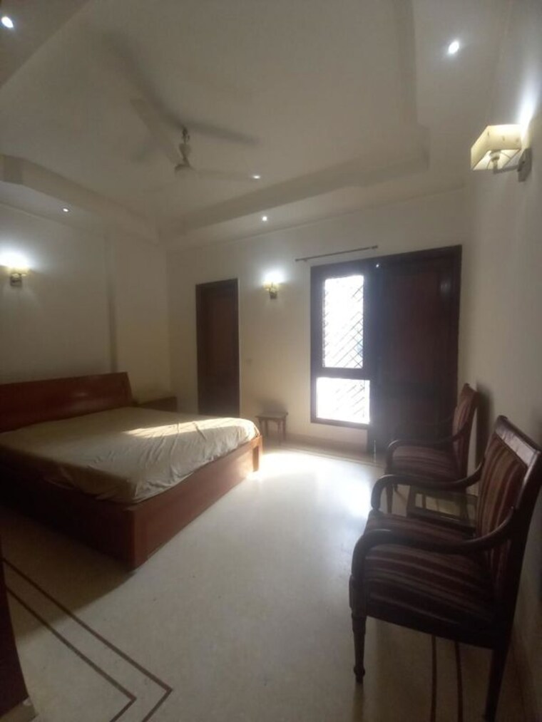 Master Bedroom, greater kailash part 3 3 Bedroom 1800 Sq.Ft. Builder Floor In Greater Kailash Part 3 Delhi 10459147