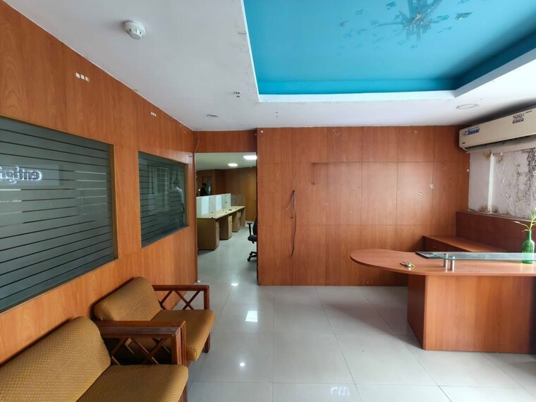 undefined, pallimukku Commercial Office Space 2300 Sq.Ft. In Pallimukku Kochi 10459165