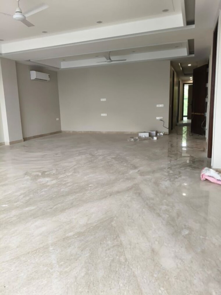 Room, saket 4 Bedroom 2500 Sq.Ft. Builder Floor In Saket Delhi 10459172