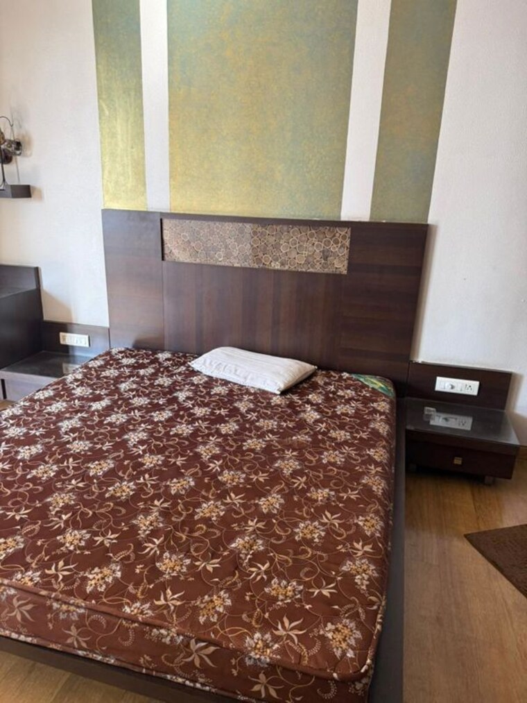 Bedroom, satellite-tower 2 Bedroom 783 Sq.Ft. Apartment In Goregaon East Mumbai 10137084