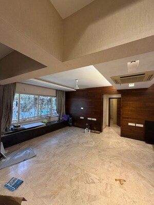 Parking in 3 BHK Apartment at Pali Hill – for Rent