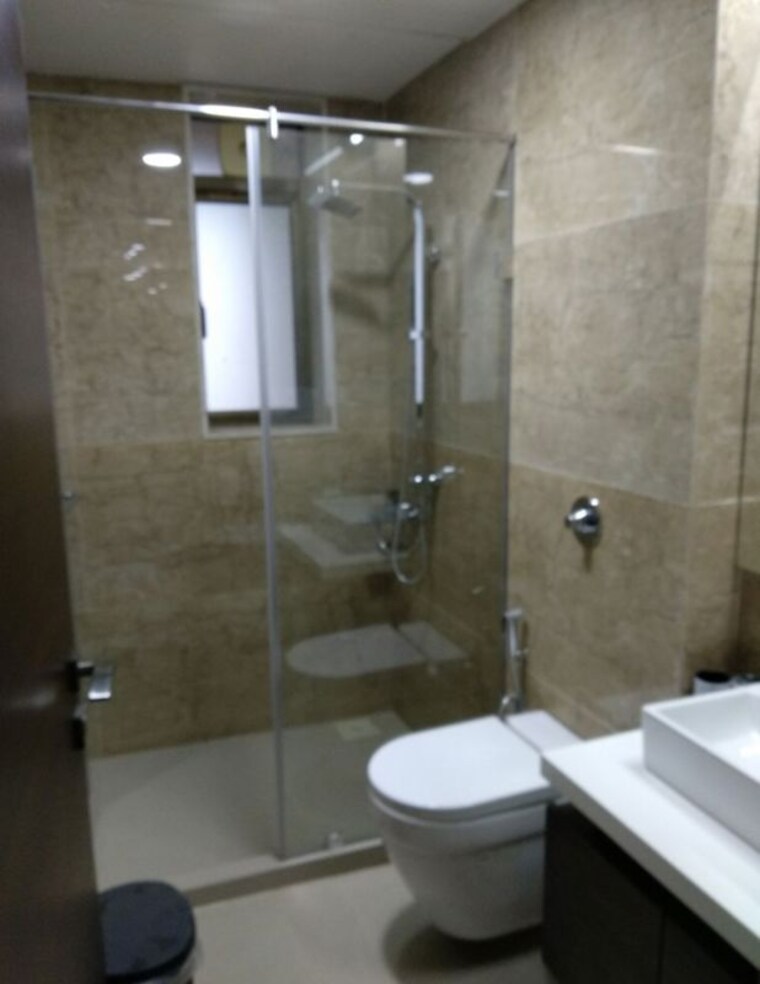 Bathroom, dynamix-woodlands-apartment 4 Bedroom 2234 Sq.Ft. Apartment In Malad East Mumbai 9980351