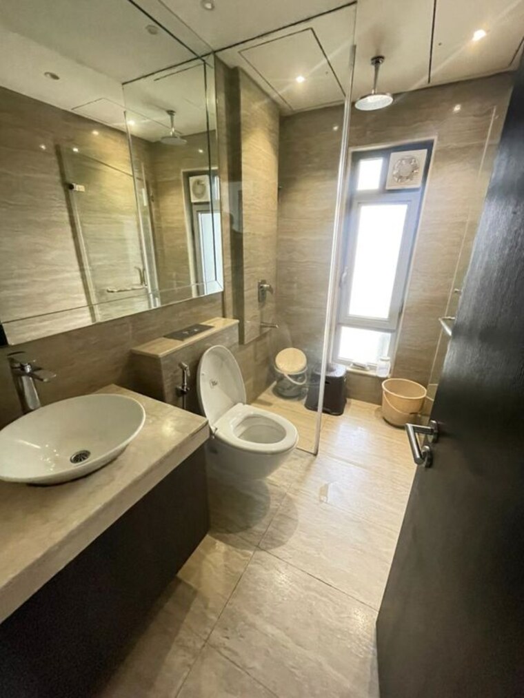 Attached Bathroom, oberoi-realty-esquire 3 Bedroom 1366 Sq.Ft. Apartment In Goregaon East Mumbai 9972821