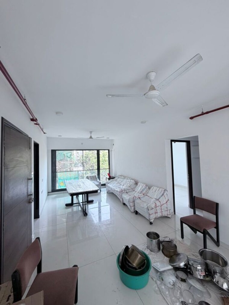Team Area, arkade-aura 2.5 Bedroom 900 Sq.Ft. Apartment In Santacruz West Mumbai 10459184