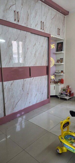 Room in 2 BHK Apartment at Saya Zion, Sector 4 Greater Noida – for Rent