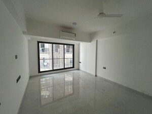 Master Bedroom in 3.5 BHK Apartment at Kalpataru Solitaire, Juhu – for Rent