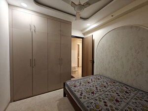 Bedroom in 3.5 BHK Apartment at Dosti Eastern Bay, Wadala – for Rent
