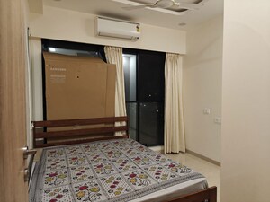 Bedroom in 3.5 BHK Apartment at Dosti Eastern Bay, Wadala – for Rent