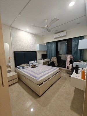 Bedroom in 3.5 BHK Apartment at Dosti Eastern Bay, Wadala – for Rent