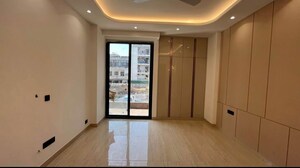 Room in 2 BHK Apartment at Dlf Cyber City, Sector 24 – for Rent