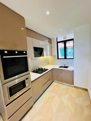 Furnished Amenities in 2 BHK Apartment at Dlf Cyber City, Sector 24 – for Rent