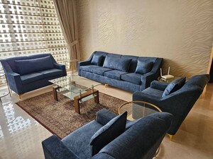 Living Room in 3.5 BHK Apartment at Dlf Cyber City, Sector 24 – for Rent