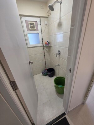 Bathroom in 1 BHK Apartment at Nehru Nagar – for Rent