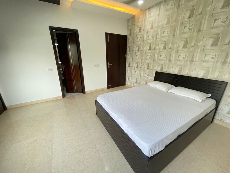 Bedroom, lajpat nagar ii 1 Bedroom 100 Sq.Yd. Builder Floor In Lajpat Nagar ii Delhi 10459257