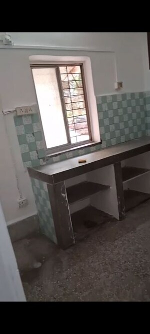 Team Area in 2 BHK Apartment at Borla – for Rent