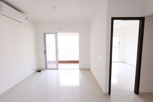 Room in 2 BHK Apartment at Lodha Amara Tower 24 And 25, Kolshet Road – for Sale