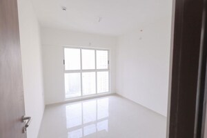 Room in 2 BHK Apartment at Lodha Amara Tower 24 And 25, Kolshet Road – for Sale