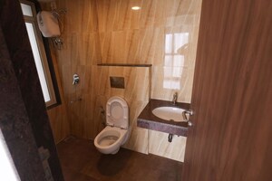 Bathroom in 2 BHK Apartment at Lodha Amara Tower 24 And 25, Kolshet Road – for Sale