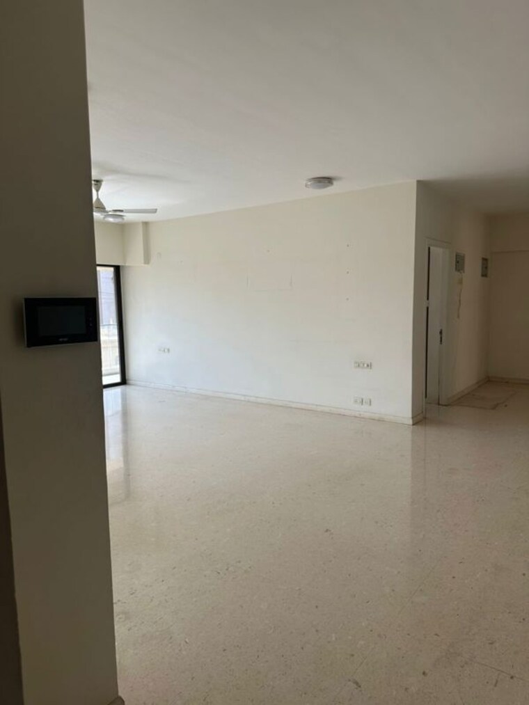 Hall, kalpataru-solitaire 3.5 Bedroom 2000 Sq.Ft. Apartment In Juhu Mumbai 10459275