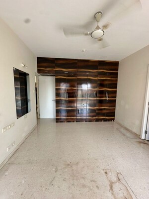 Master Bedroom in 3.5 BHK Apartment at Kalpataru Solitaire, Juhu – for Rent
