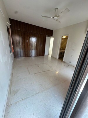 Master Bedroom in 3.5 BHK Apartment at Kalpataru Solitaire, Juhu – for Rent