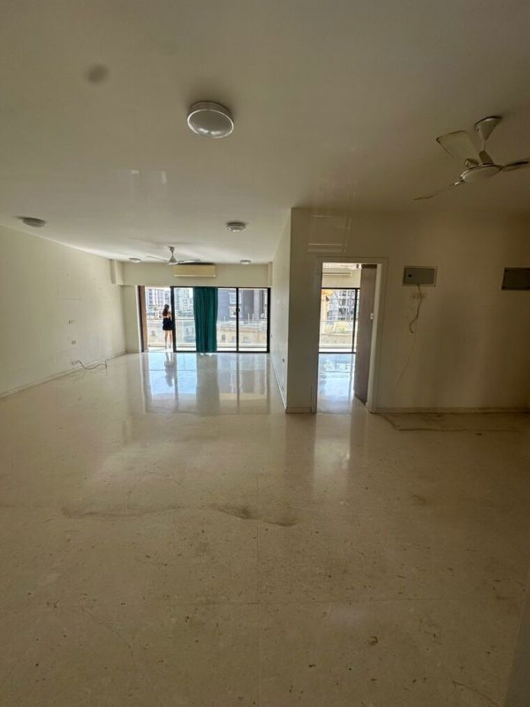 Hall, kalpataru-solitaire 3.5 Bedroom 2000 Sq.Ft. Apartment In Juhu Mumbai 10459275