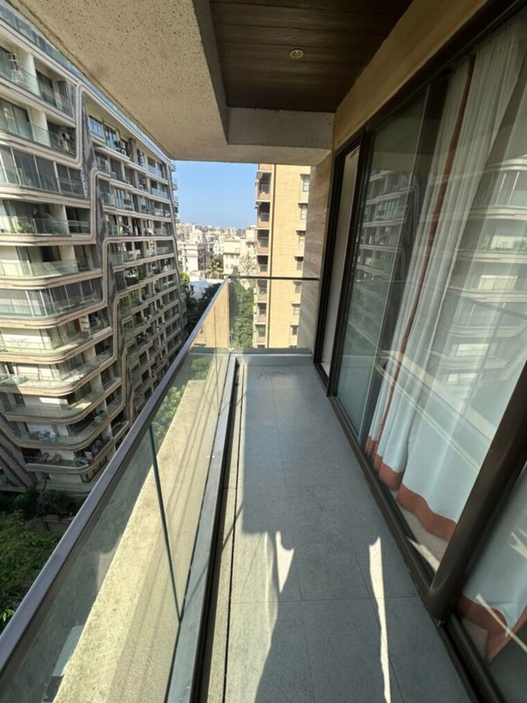 Balcony, kalpataru-solitaire 3.5 Bedroom 2000 Sq.Ft. Apartment In Juhu Mumbai 10459275