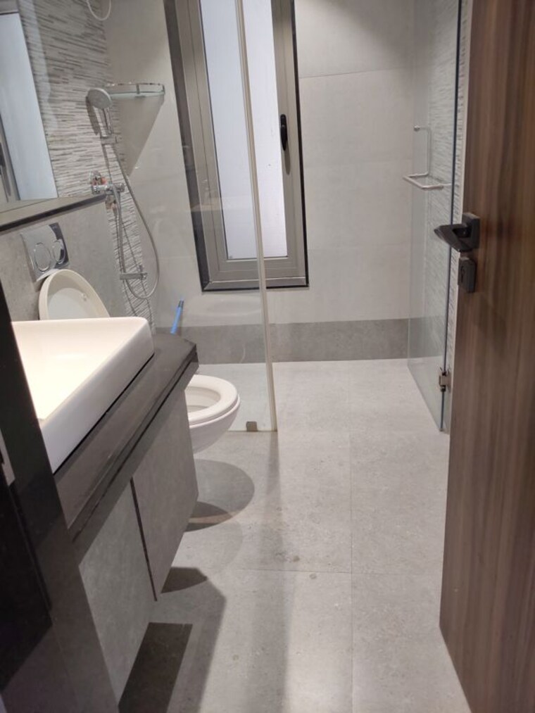 Bathroom, hdil-metropolis-residences 3 Bedroom 1350 Sq.Ft. Apartment In Andheri West Mumbai 10459283
