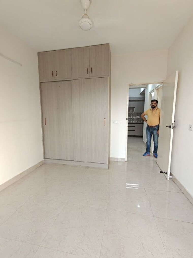 Room, signature-global-prime 2 Bedroom 650 Sq.Ft. Apartment In Sector 63a Gurgaon 10459298