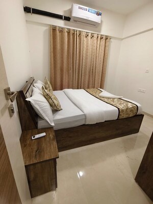 Bathroom in 3 BHK Apartment at Ruparel Ariana, Parel – for Rent