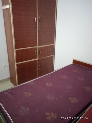Furnished Amenities in 1 RK Builder Floor at Sushant Lok I – for Rent