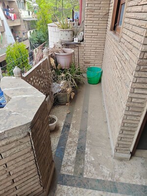 Balcony in 1 RK Builder Floor at Lajpat Nagar 4 – for Rent