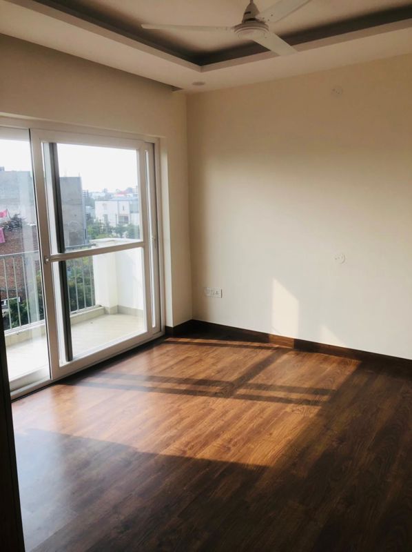 3 BHK + Extra Room 206 Sq.Yd. Builder Floor in Ardee City