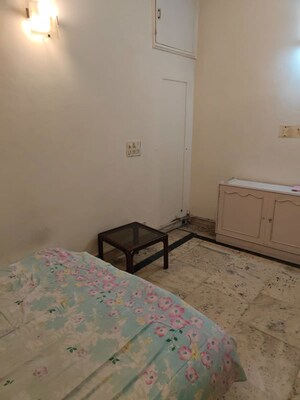 Bedroom in 1 RK Builder Floor at Lajpat Nagar 4 – for Rent