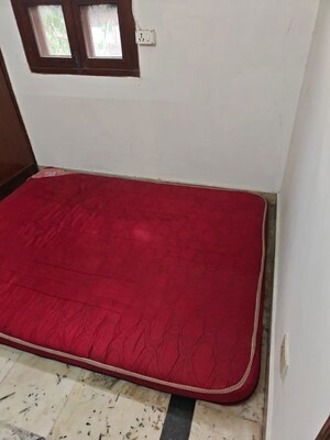 Furnished Amenities in 1 RK Builder Floor at Lajpat Nagar 4 – for Rent