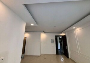 Building Lobby in 2 BHK Apartment at Nimbus Express Park View - II, Chi V Greater Noida – for Rent
