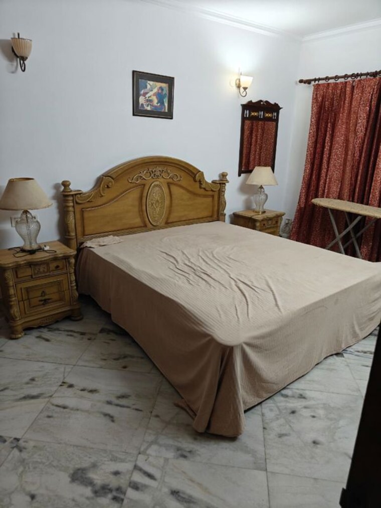 Bedroom, lajpat nagar 4 3 Bedroom 100 Sq.Yd. Builder Floor In Lajpat Nagar 4 Delhi 10459363