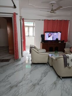 3 BHK + Extra Room Apartment For Rent in Vasundhara Enclave