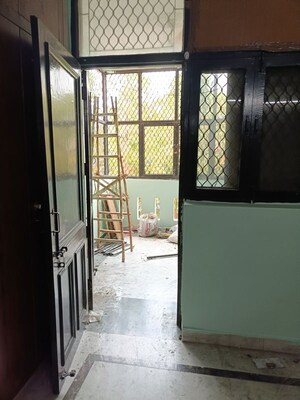 Room in 2 BHK Builder Floor at New Ashok Nagar – for Rent