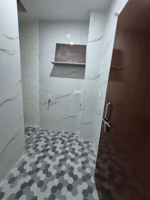  1 BHK Independent House at Sector 51 – for Rent